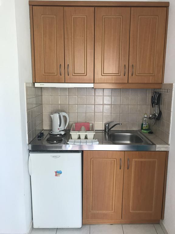 Vrisi Apartments & Villa Пицидия Экстерьер фото